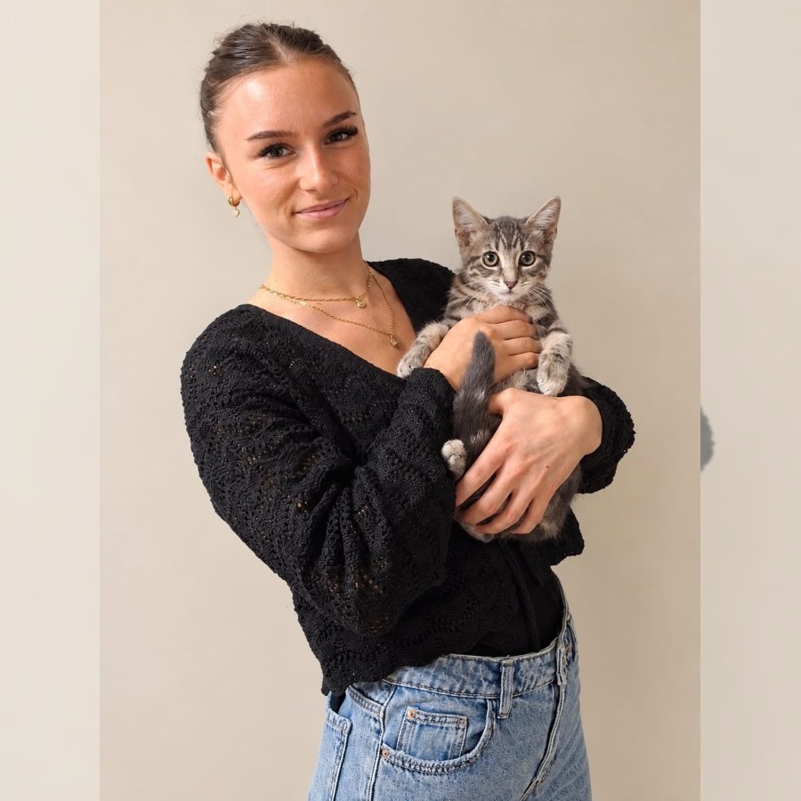 Bintou lors de son adoption